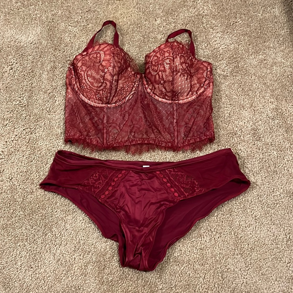 Lingerie set worn once for boudoir pictures!